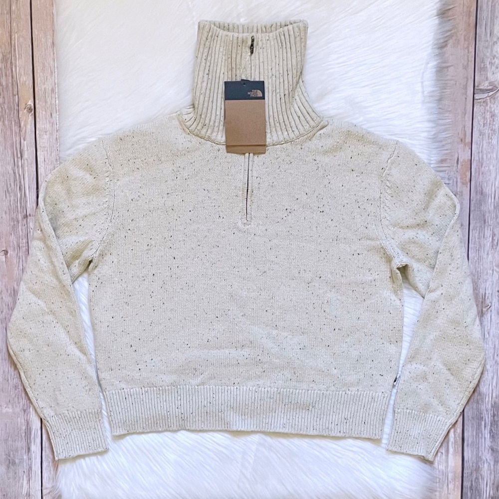 The North Face Women’s Crestview 1/4 Zip Sweater - Picture 2 of 8